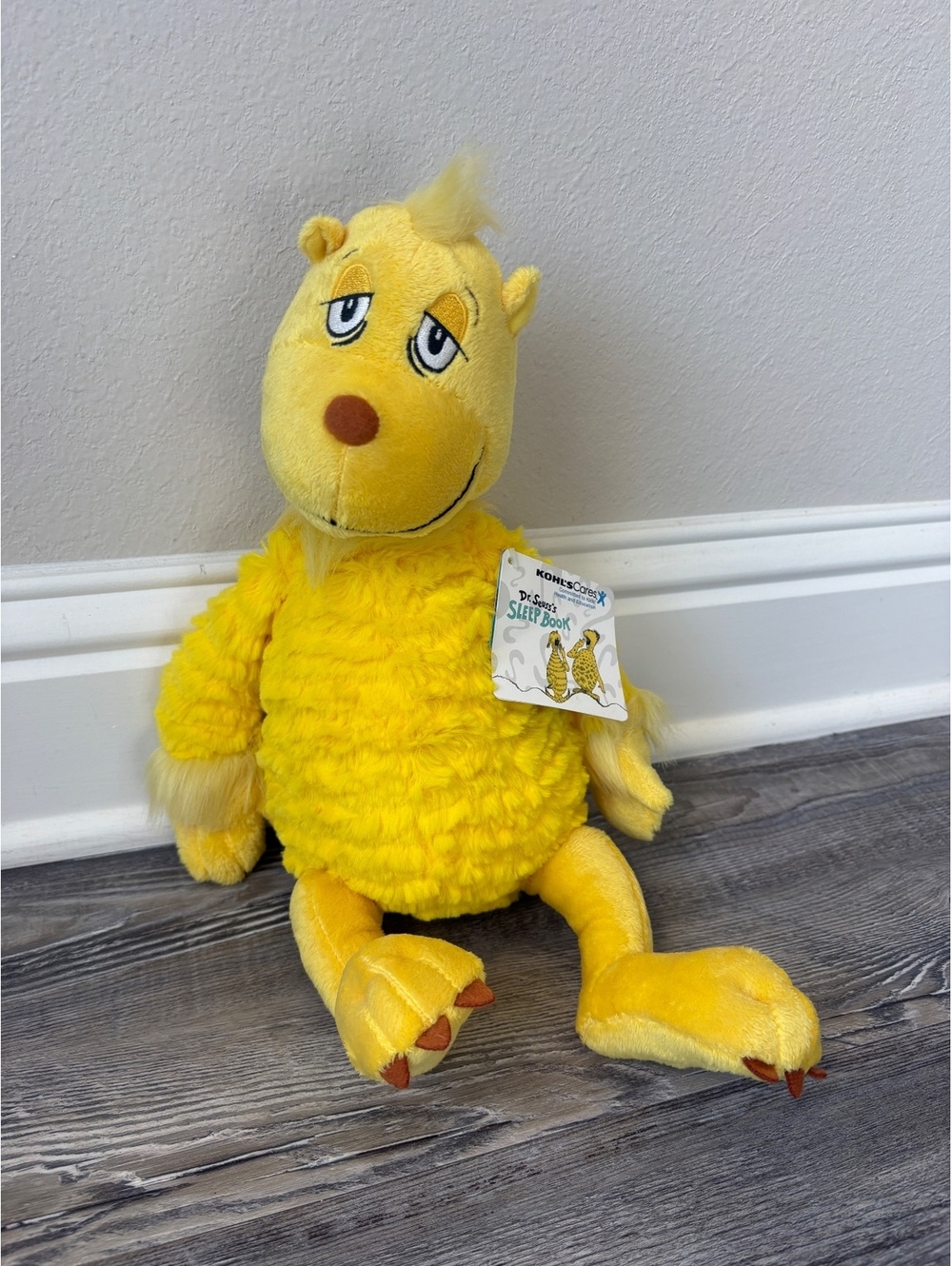 Dr. Seuss Sleep Book Yellow Plush Kohl’s Cares 2013 Stuffed Animal 20” w/ Tag